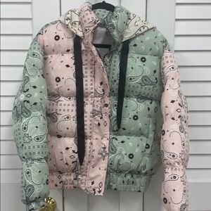 NWT bandana print lightweight puffer jacket